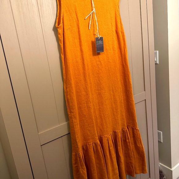 Ladies Linen Dress - Picture 1 of 8